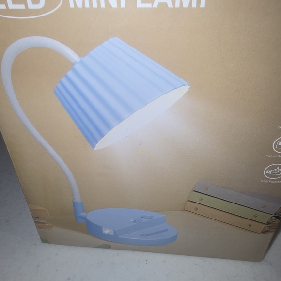 Pink LED Desk Lamp - Picture 2 of 7